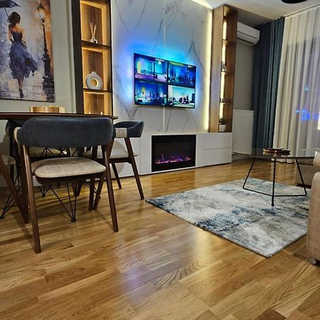 Anika Luxury Apartment At Diamond Center Üsküp Dış mekan fotoğraf